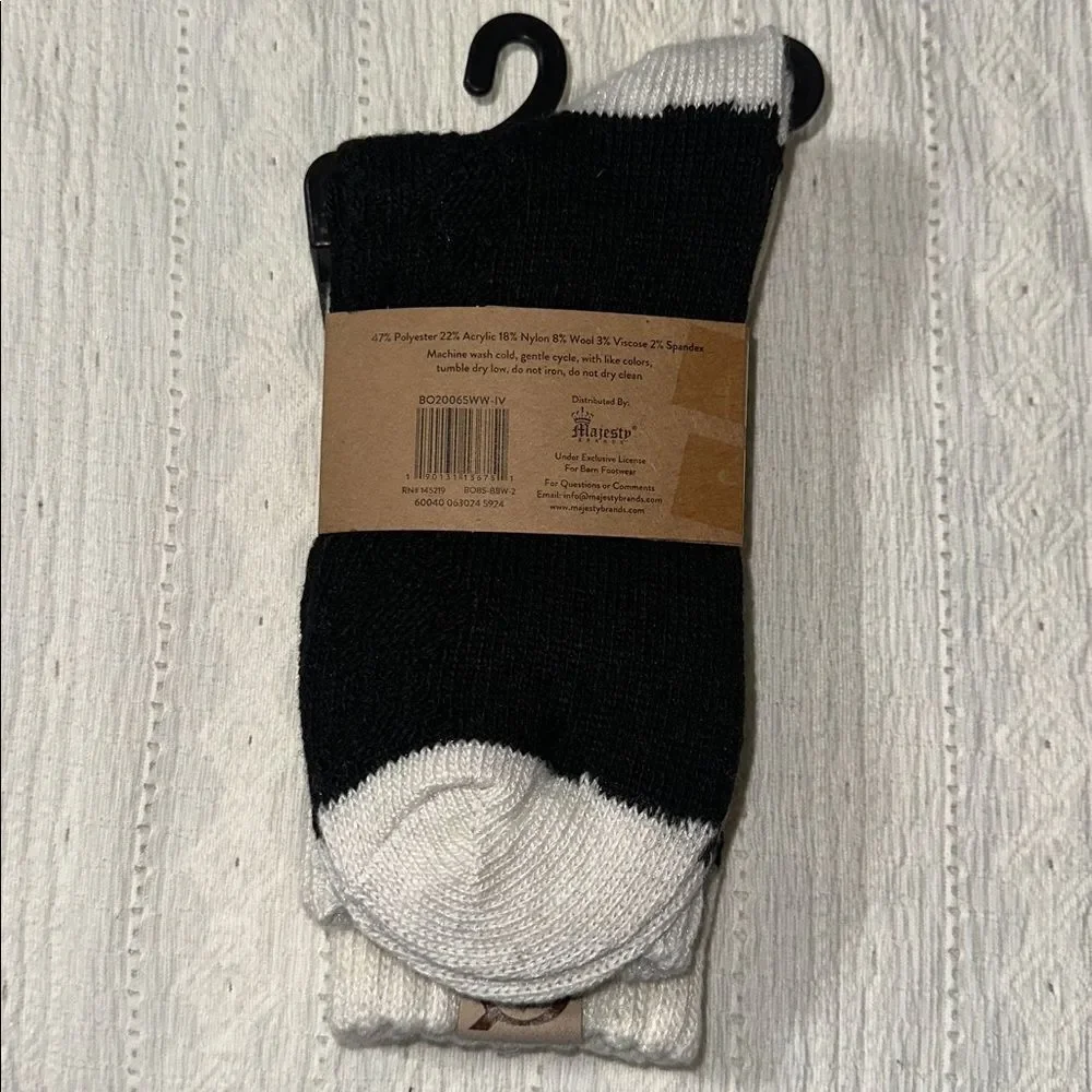 BORN Heather Black White US W 4-10 Texture Knit Pattern Boot Socks 2 Pack